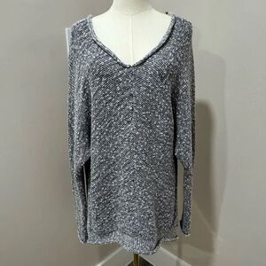 Free People Gray V-Neck Sweater with Long Sleeves